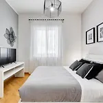 Bmga L Incredible 3Bdr With Balcony In City Center