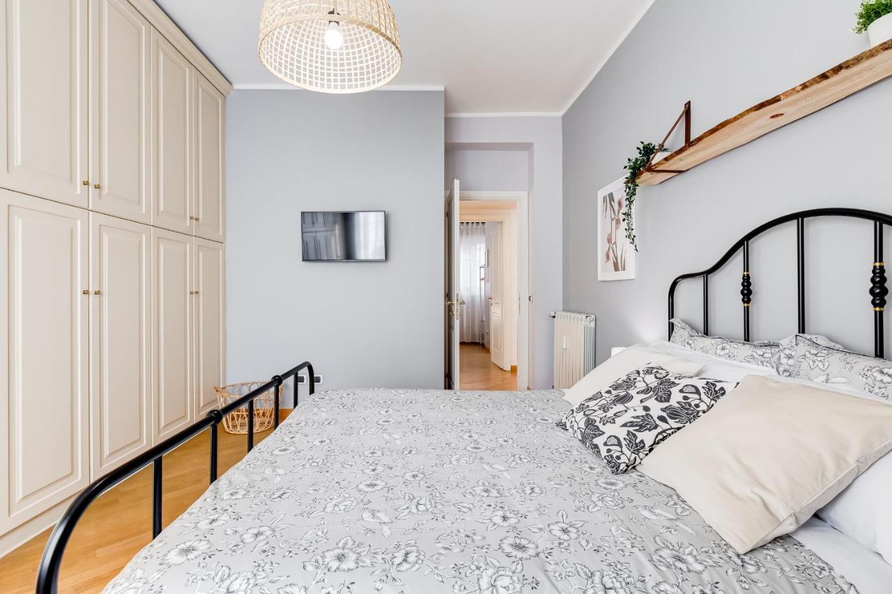 Bmga L Incredible 3bdr With Balcony In Center Apartamento